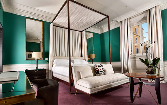 Luxury Suites at J.K Place Rome