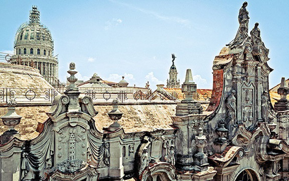 historic-architecture-of-Habana-Vieja-Old-Havana-Cuba-USA-Central-America